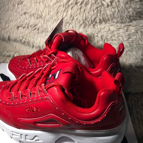 BRAND NEW RED FILA DISRUPTOR II (Women’s) - Picture 4 of 8